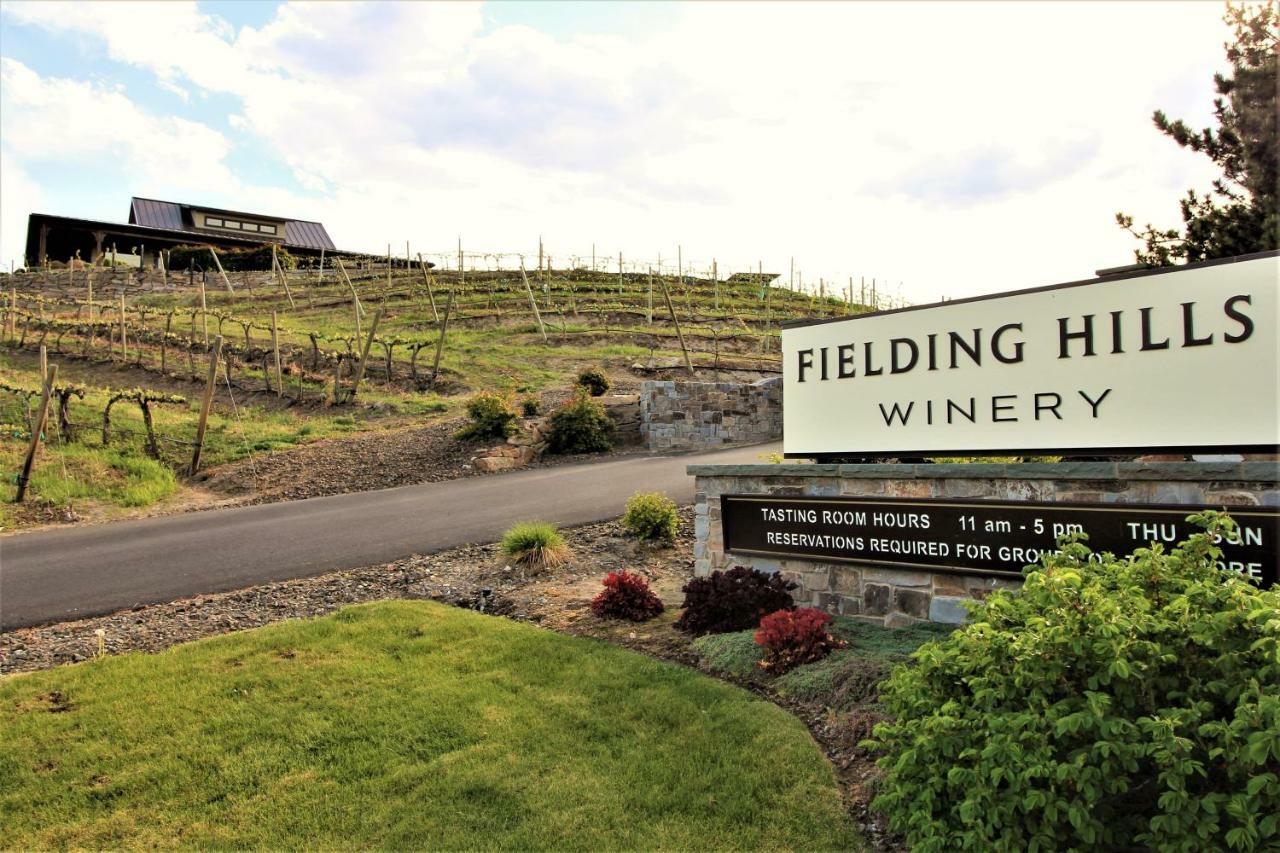 The Vineyards Lodge Челан Екстериор снимка